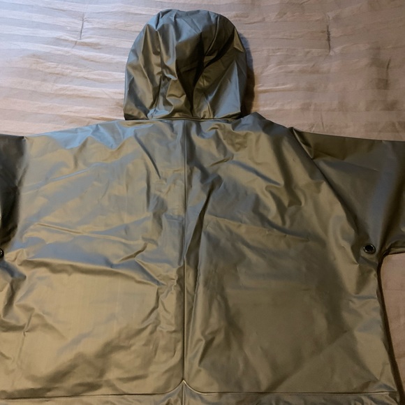 Hunter Cropped Rain Jacket - Picture 3 of 5